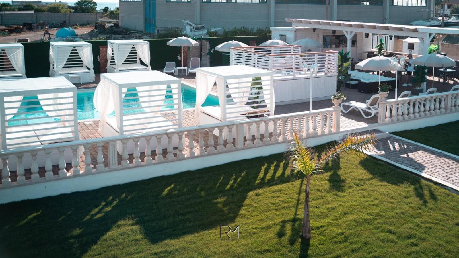 La Palazzina Bed & Breakfast Porto Cesareo Eksteriør bilde