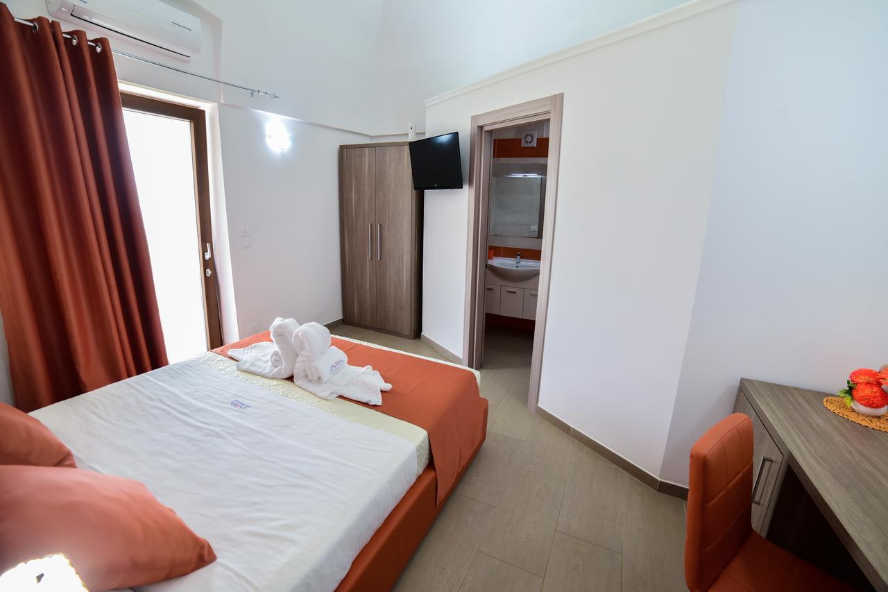 La Palazzina Bed & Breakfast Porto Cesareo Eksteriør bilde